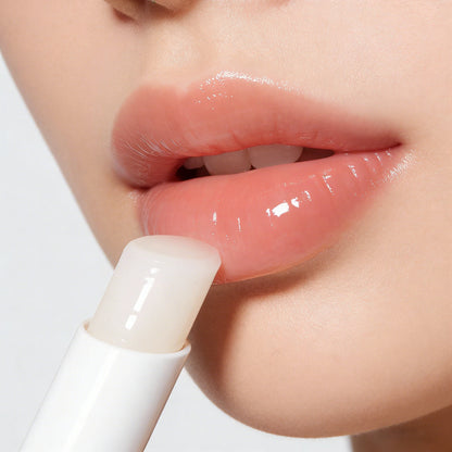 Long-Lasting Coconut Lip Balm